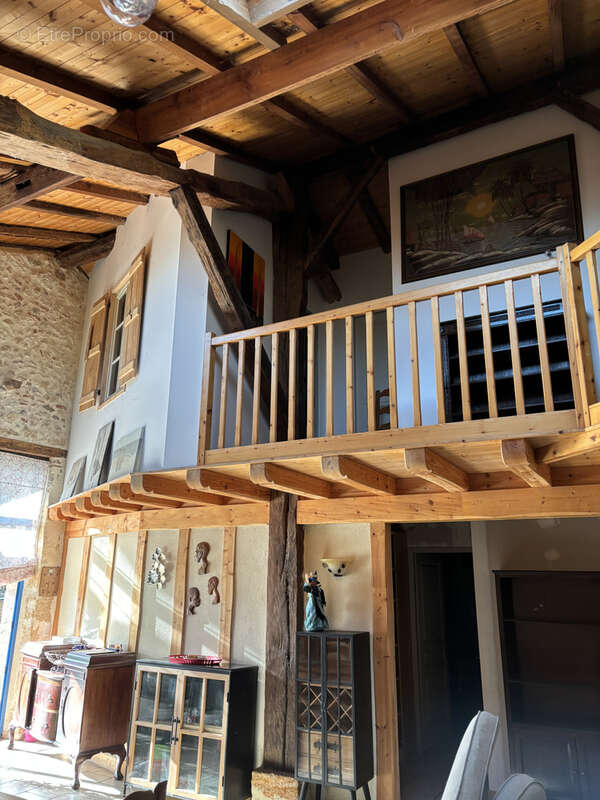 Maison à SAINT-VITE