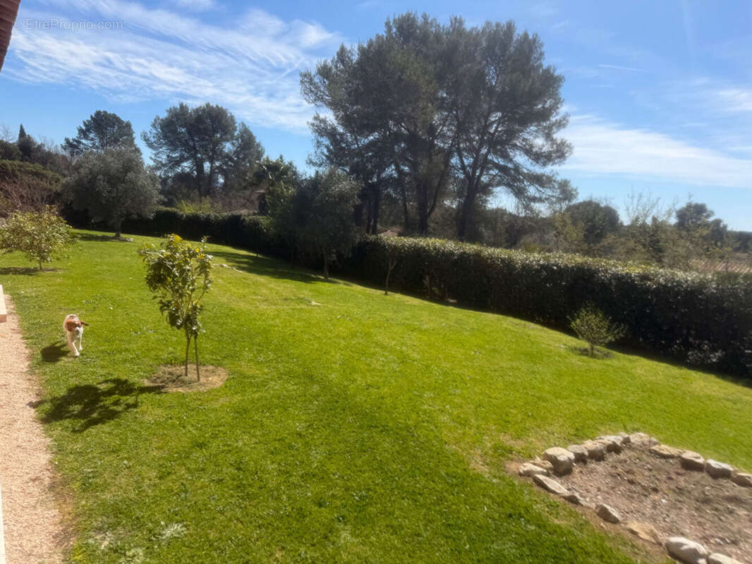 Maison à BAGNOLS-EN-FORET