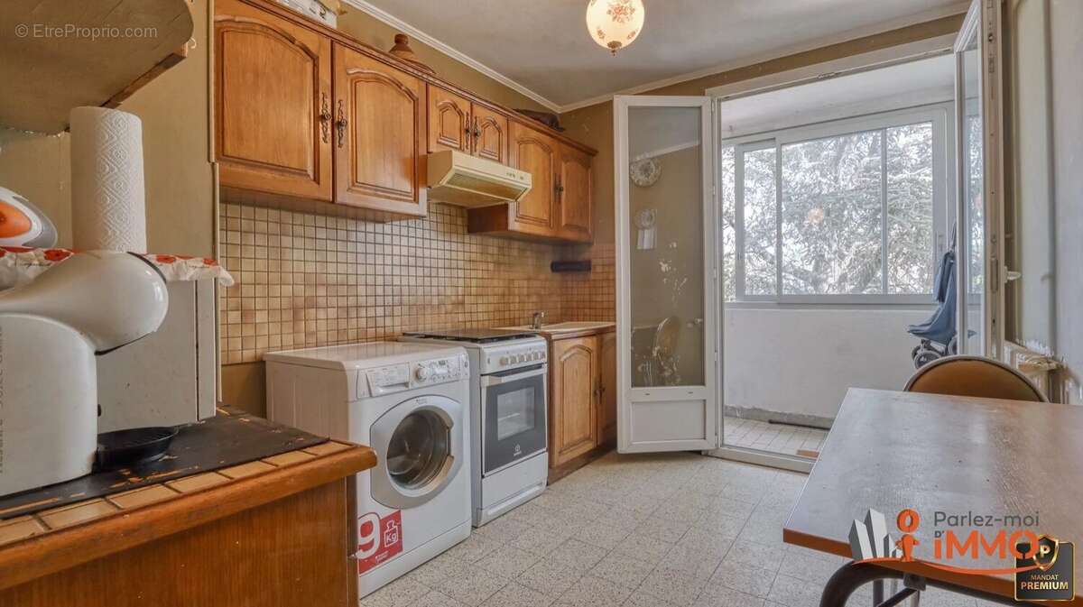 Appartement à SAINT-ETIENNE
