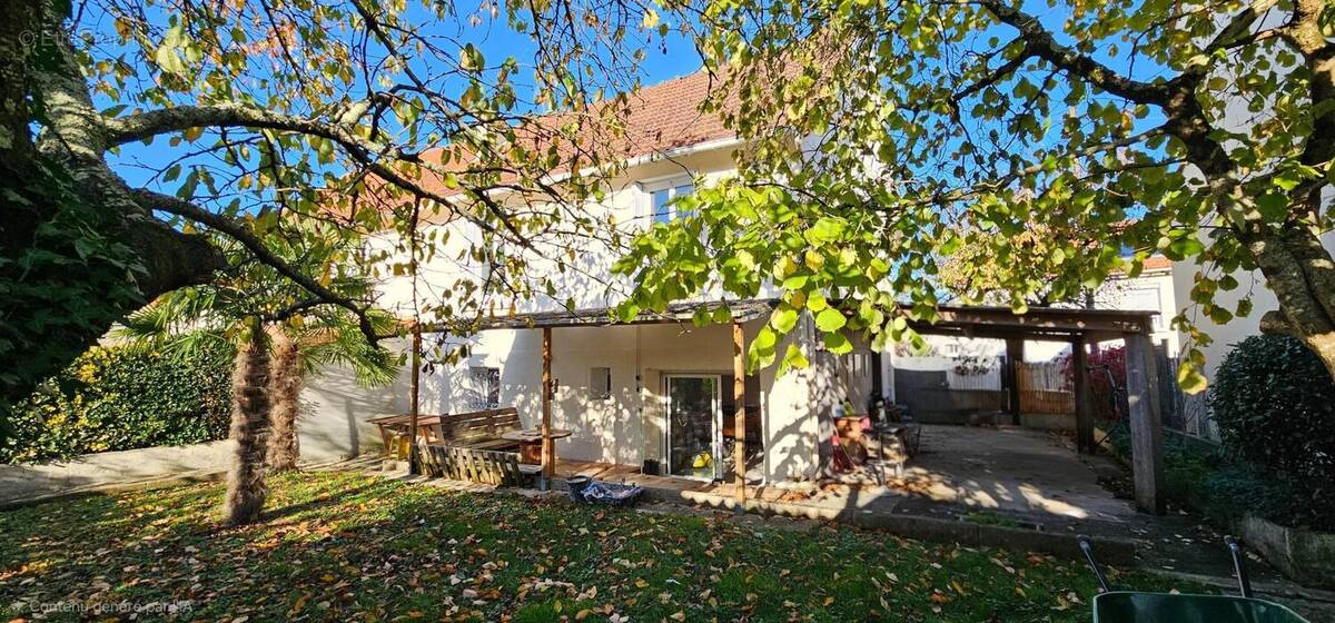 Photo 1 - Maison à ANGOULEME