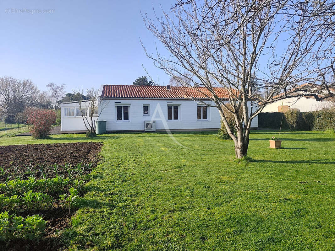 Maison à SABLONCEAUX