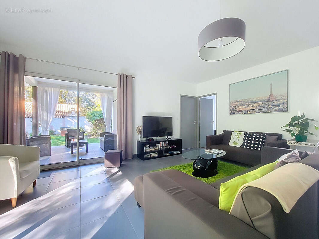 Maison à BLANQUEFORT