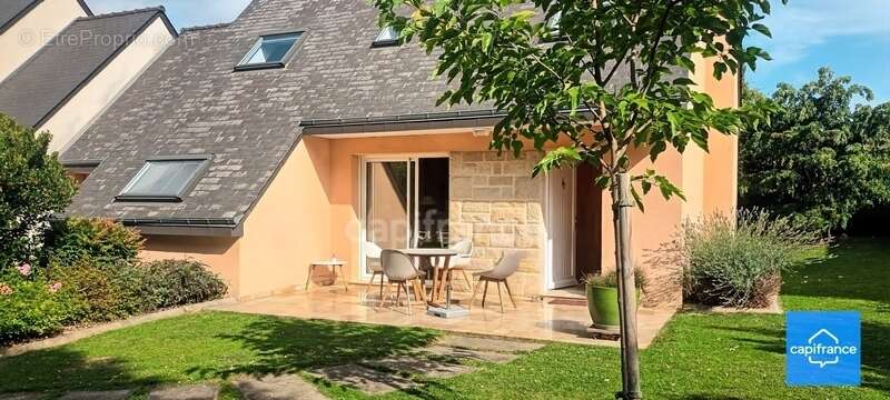 Maison à MONTFORT-SUR-MEU