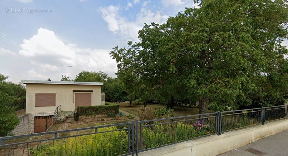 Terrain à SAINT-VRAIN