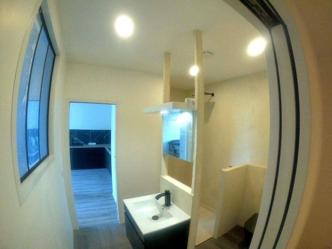 Appartement à GATTIERES