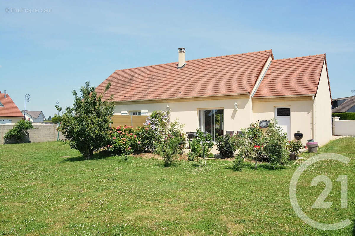 Maison à CHATEAU-SUR-EPTE