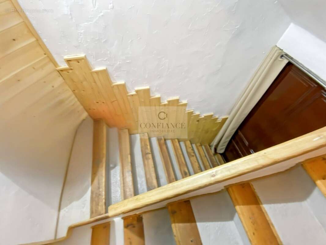 Appartement à SAINT-ETIENNE-DE-TINEE