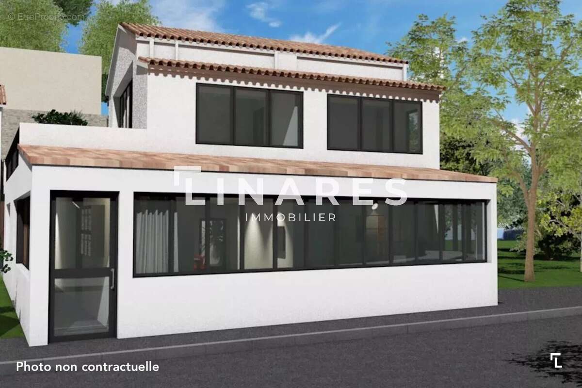 Terrain à CARRY-LE-ROUET