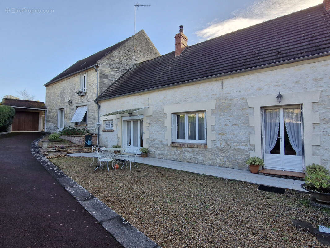 Maison à BURY