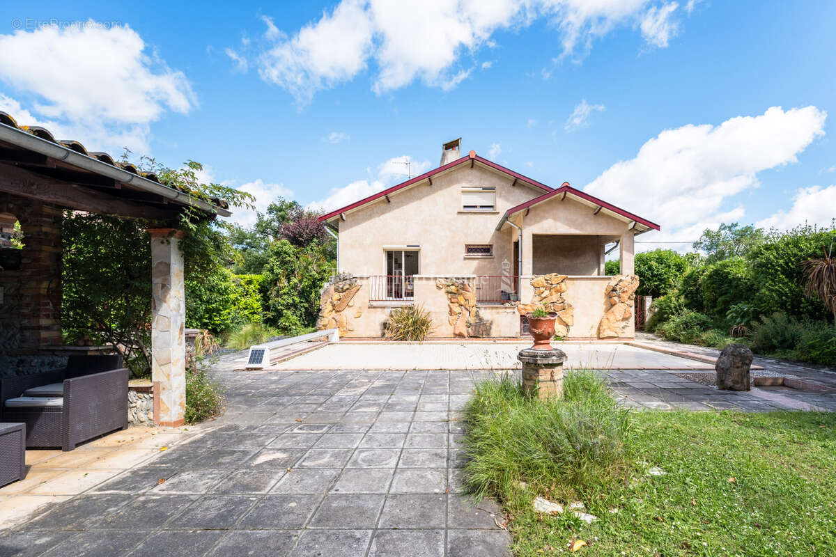 Maison à VILLENEUVE-TOLOSANE