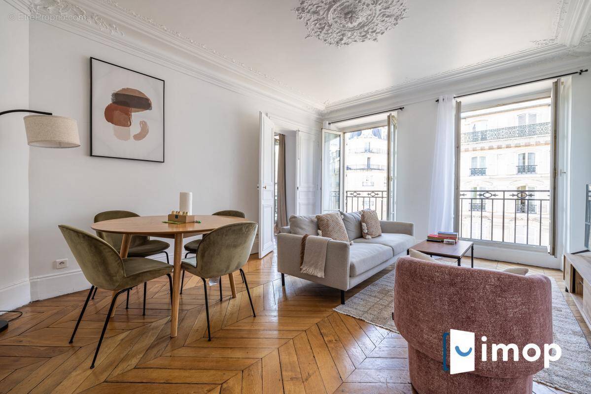 Appartement à PARIS-4E