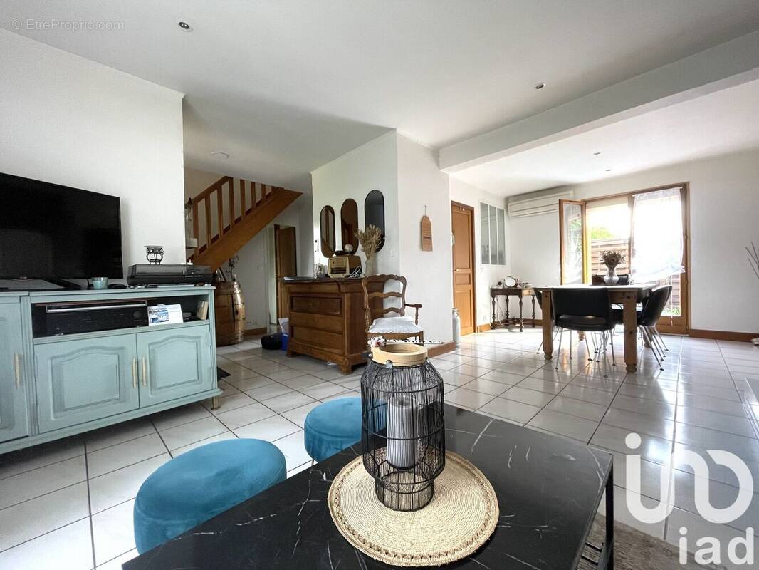 Photo 1 - Maison à RICHEBOURG