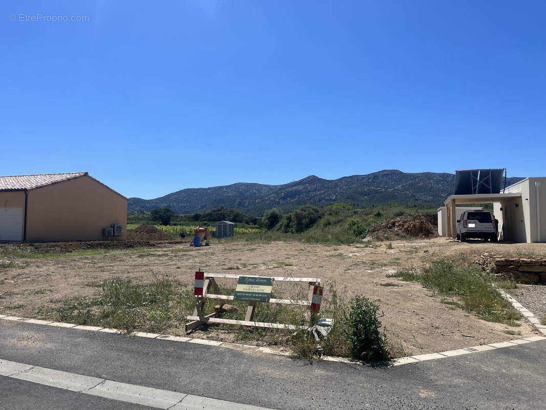 Terrain à FRAISSE-DES-CORBIERES