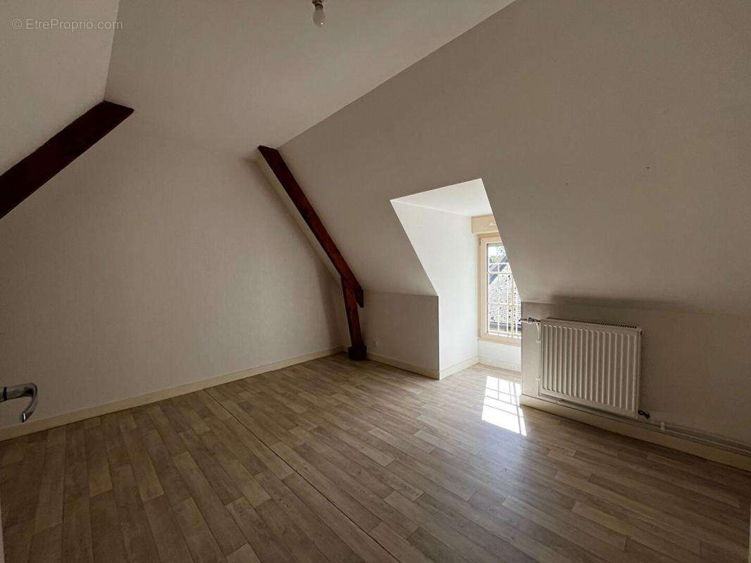 Maison à SEICHES-SUR-LE-LOIR