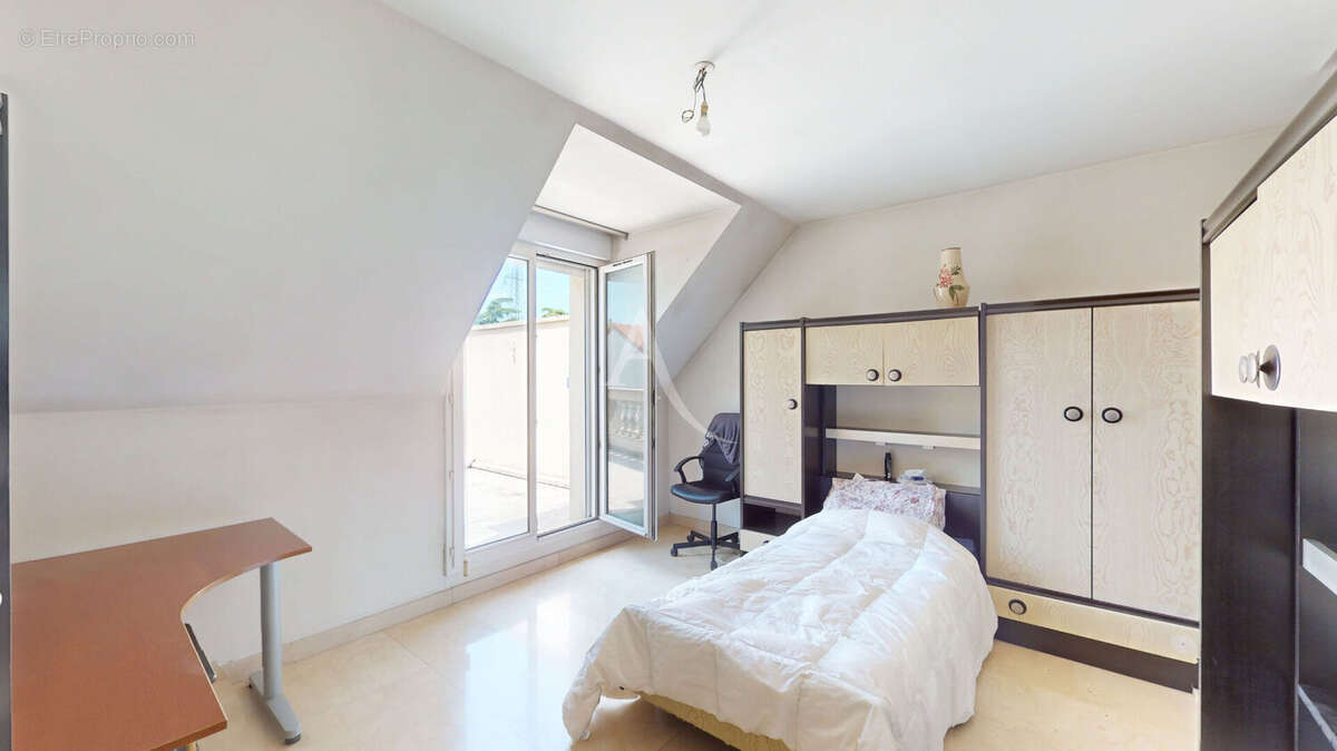 Maison à ROSNY-SOUS-BOIS