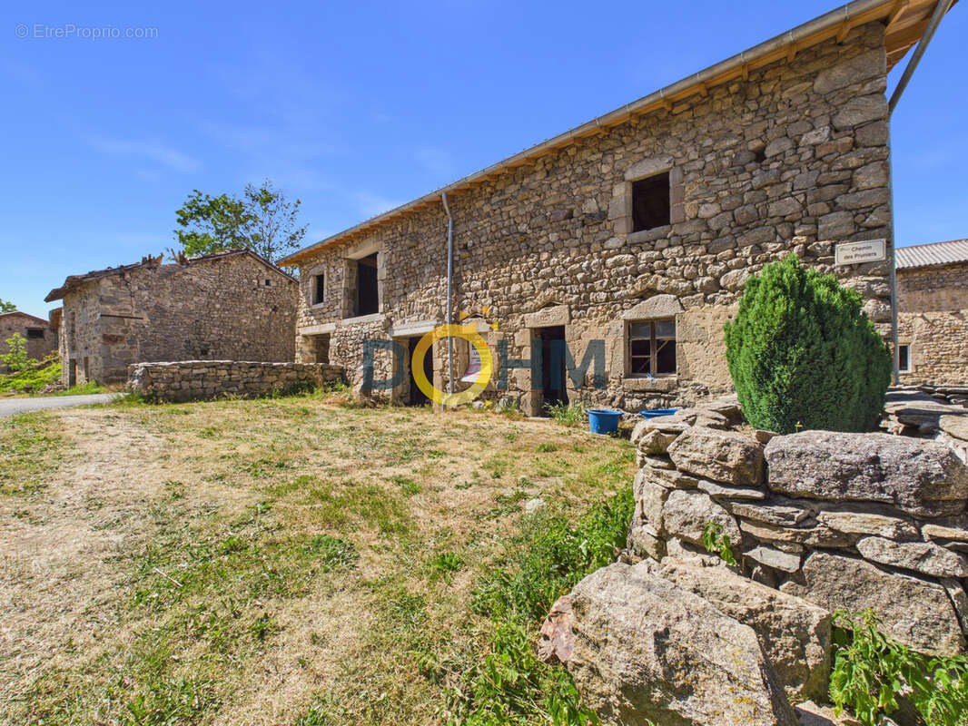 Maison en pierre à rénover   Fort potentiel   Saint-Jean-d'Aubrigoux - photo 8