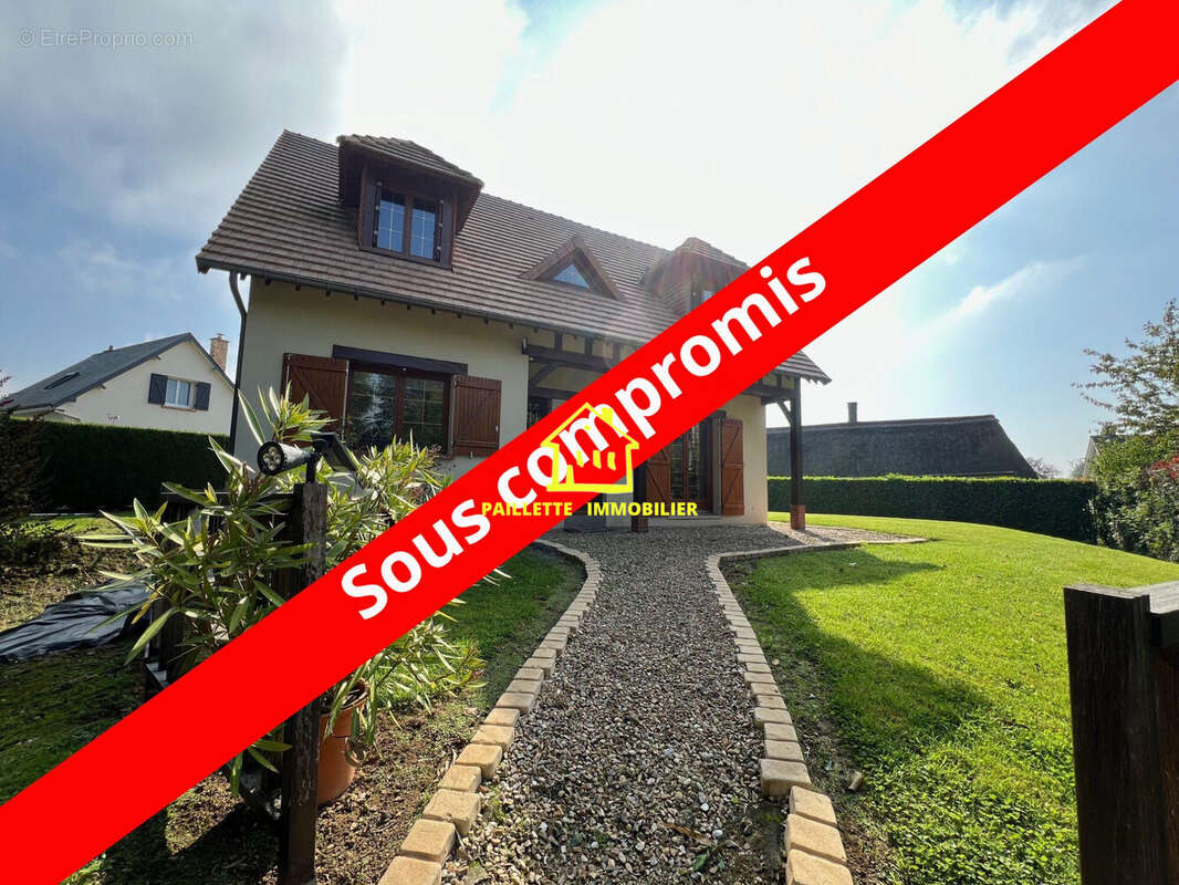 Maison à SAINT-ROMAIN-DE-COLBOSC