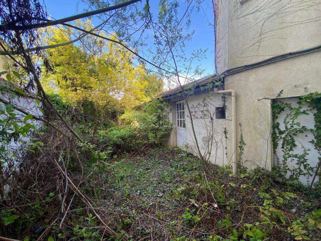 Maison à ROSNY-SUR-SEINE