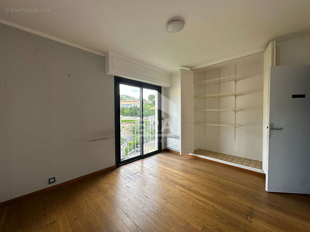 Appartement à VENCE