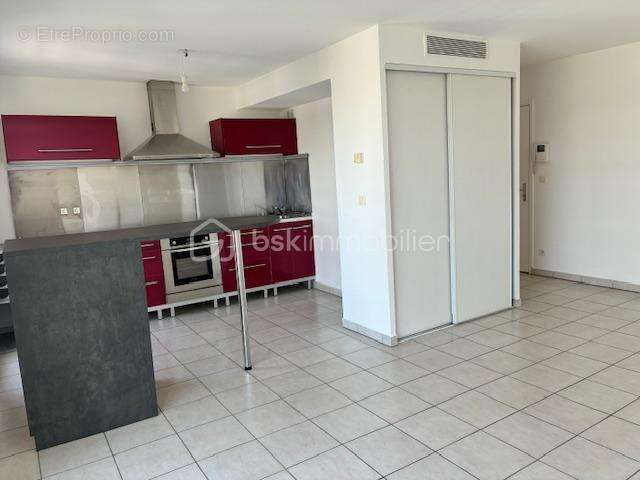 Appartement à MARSEILLE-8E