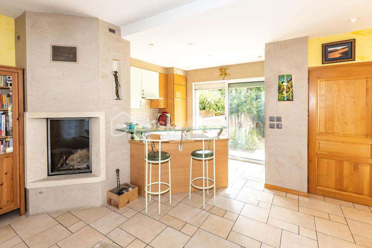 Maison à BOIS-COLOMBES