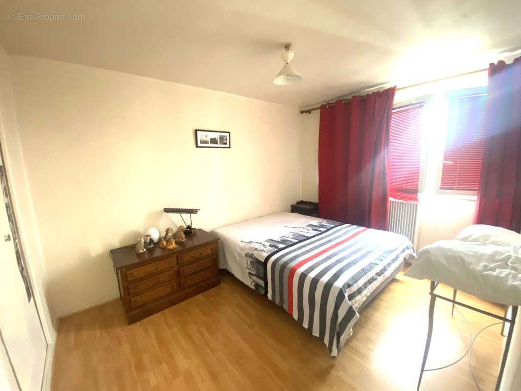 Appartement à EPINAY-SUR-SEINE