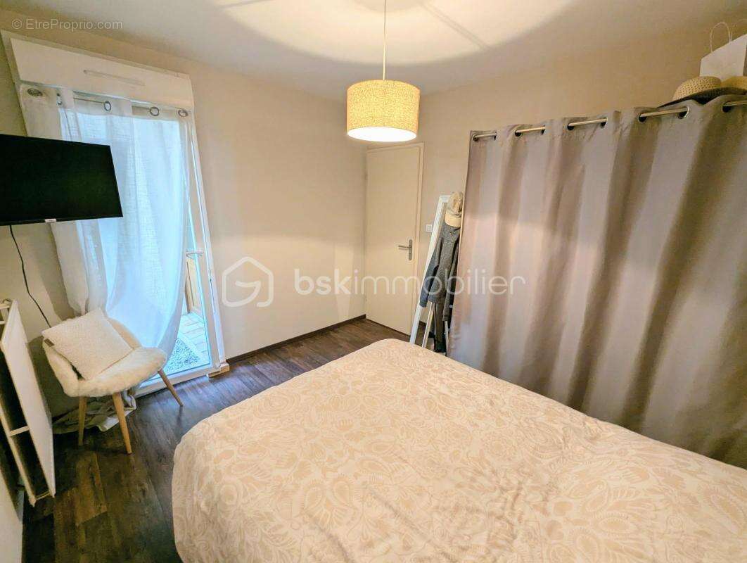 Appartement en RDC avec un grand balcon / extérieur et garage situé à FOUGERES 35300 - photo 6