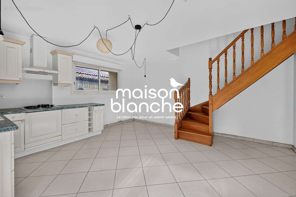 Maison 48 m² à Saint-Andre-De-Cubzac  - photo 3