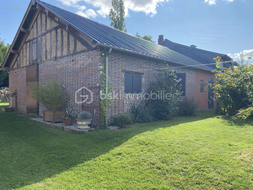 Maison à SAINT-OUEN-D'ATTEZ