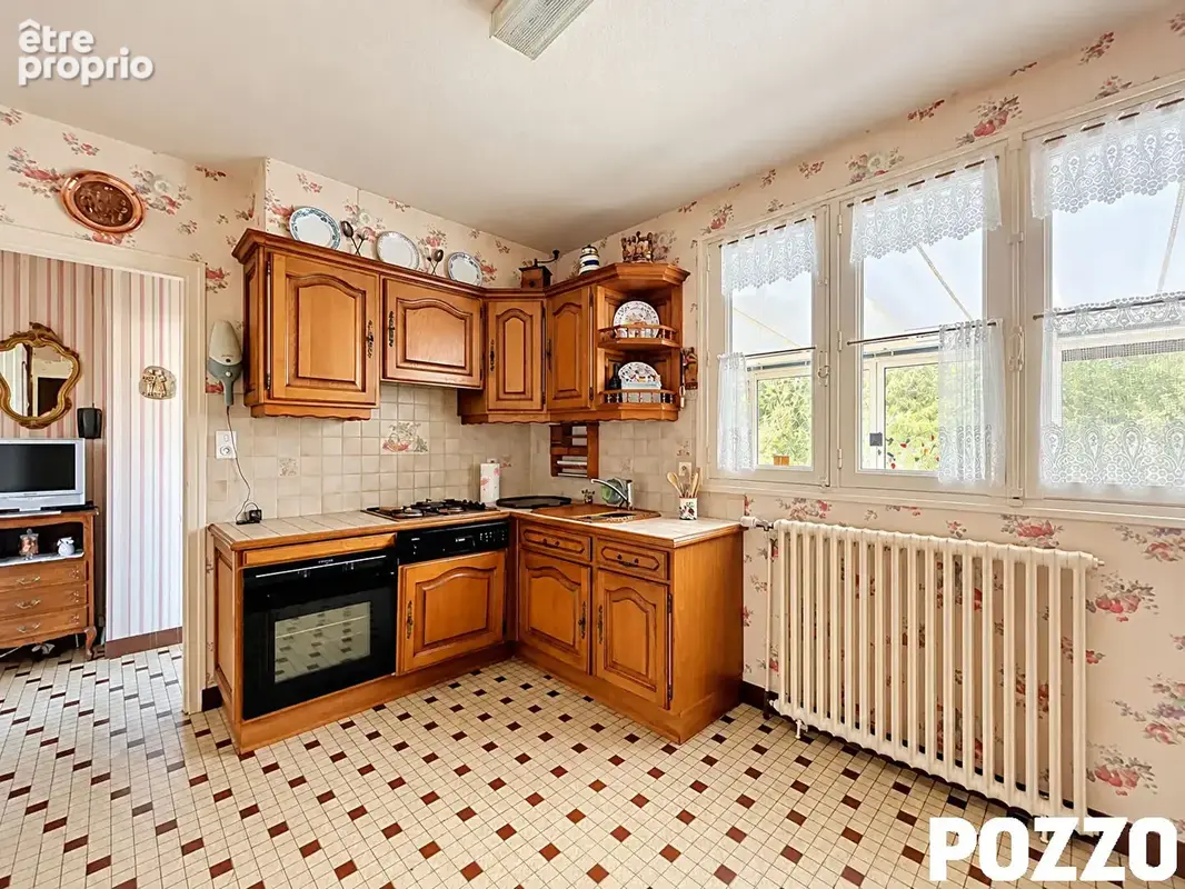 A Vendre - Saint Hilaire Du Harcouet  - Maison 4 pièce(s) 82.14 m² - TERRAINS CONSTRUCTIBLES - GARAGE - photo 9