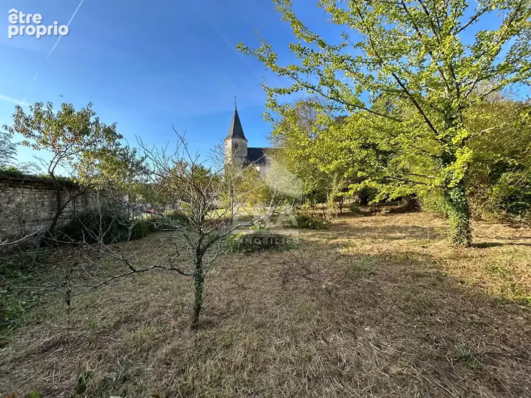 Photo Terrain à Varambon au prix de 128 400€