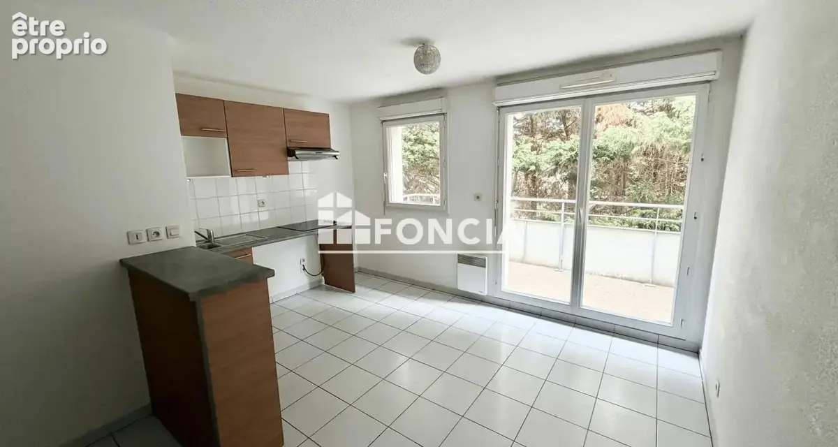 T3 avec balcon et parking en sous sol vendu libre d'occupation - photo 2