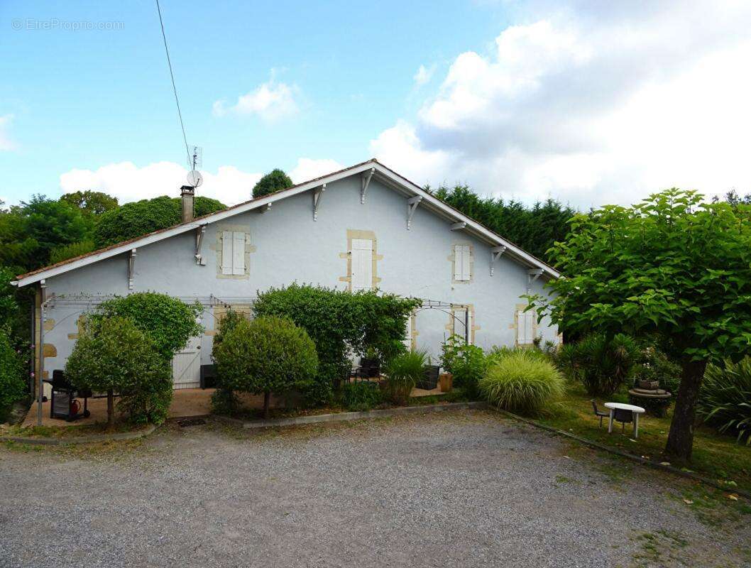 Maison à MUGRON
