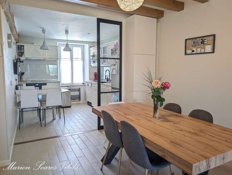 Maison à CHAUMES-EN-BRIE