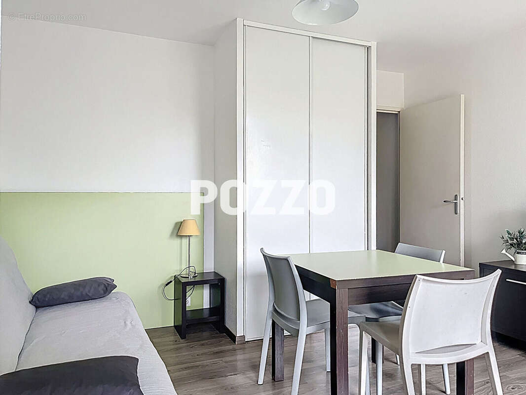 Appartement à EQUEMAUVILLE