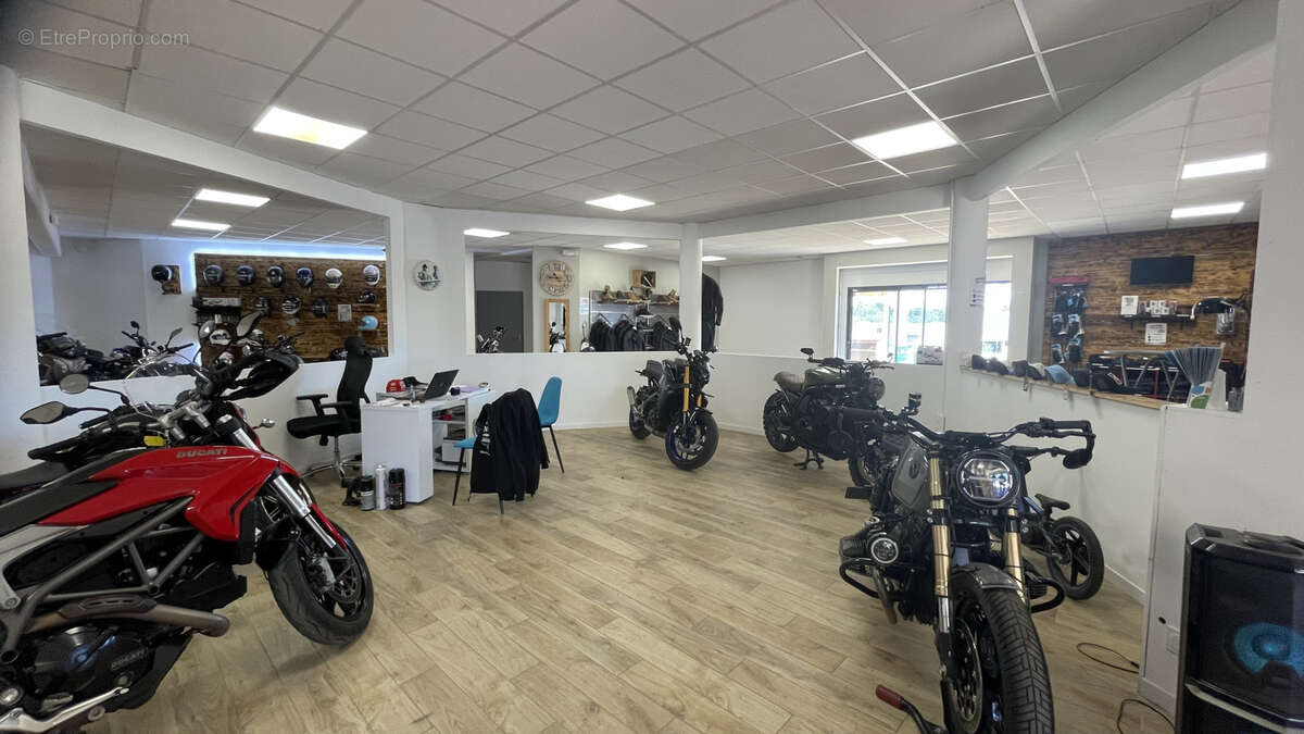 Autre à SAINT-JEAN-DE-VEDAS