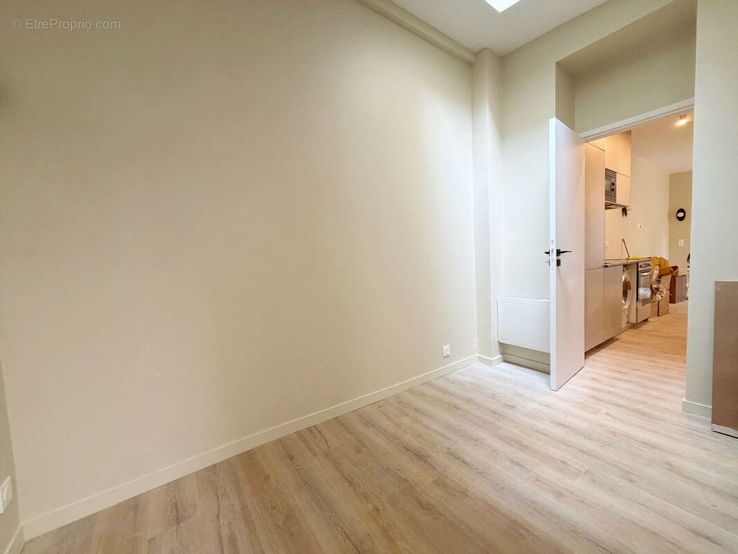 Appartement à LEVALLOIS-PERRET