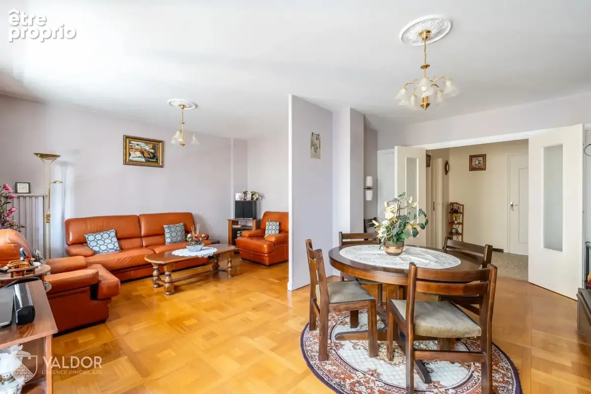 appartement T4 – 105 m² – 3 chambres – Balcon – Ascenseur – 3ème étage - photo 8