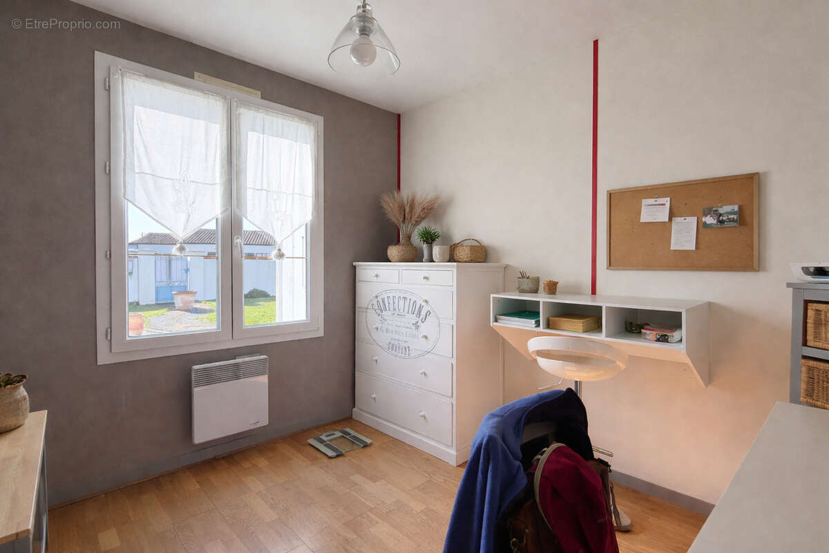 Dompierre sur mer maison  155 m² 5 chambres piscine jardin - photo 8