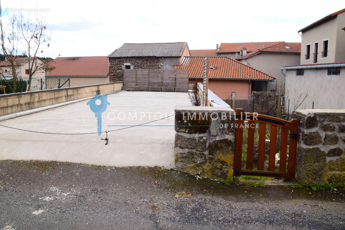 Dépt. 07 - A VENDRE à COUCOURON - Maison de village de 110 m2 - Terrain de 180 m2 - photo 5
