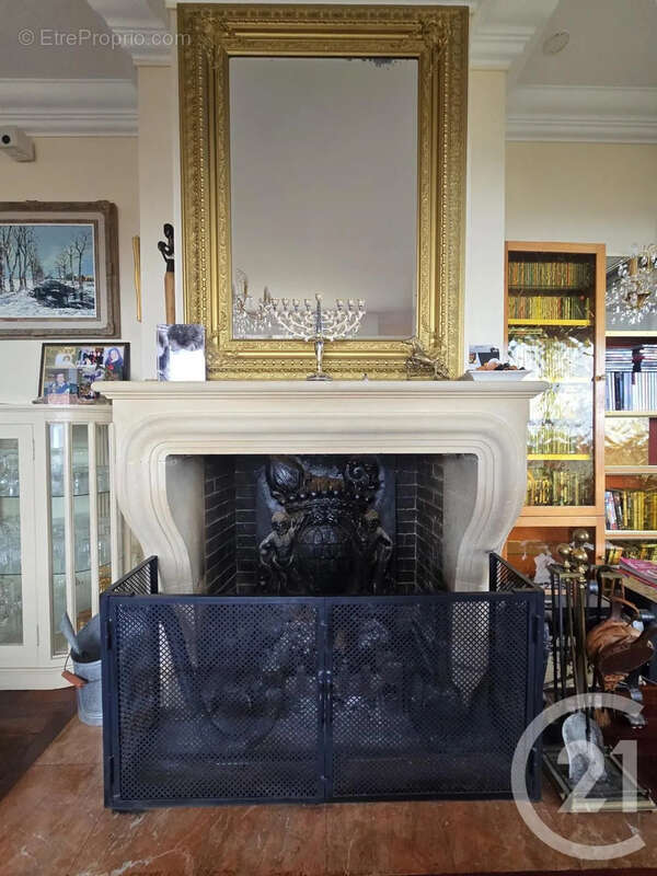 Maison à CHENNEVIERES-SUR-MARNE