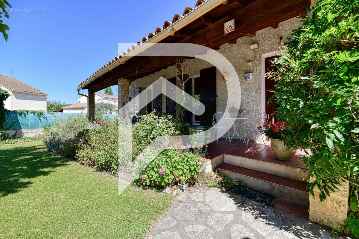 Maison à BOUILLARGUES