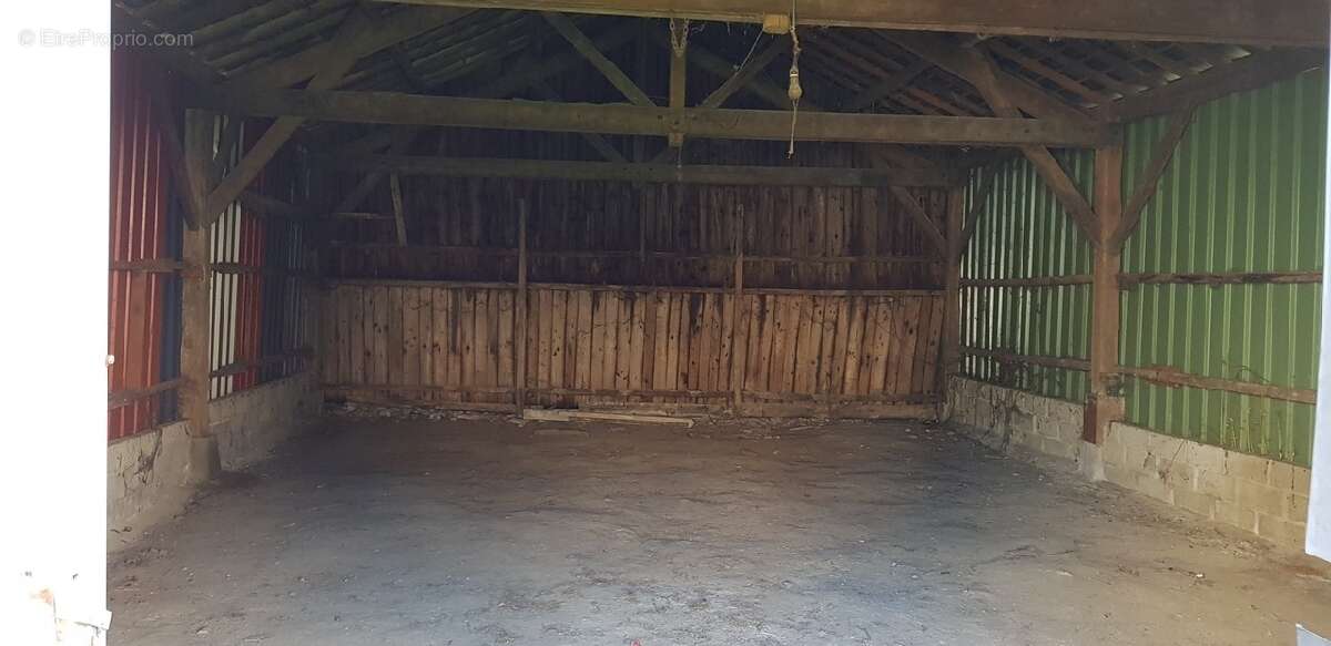 Commerce à FONTENAY-TRESIGNY