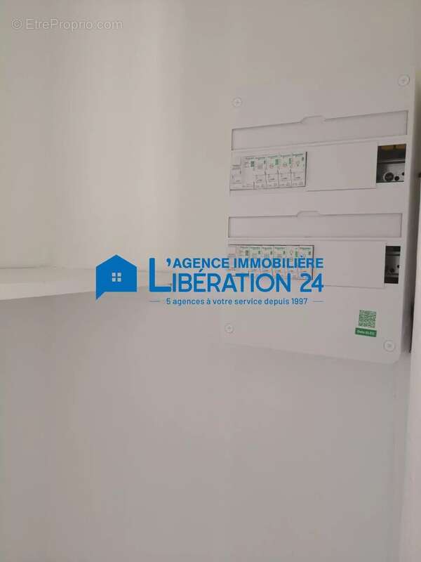Superbe t3 refait a neuf dernier etage grands balcons - photo 9