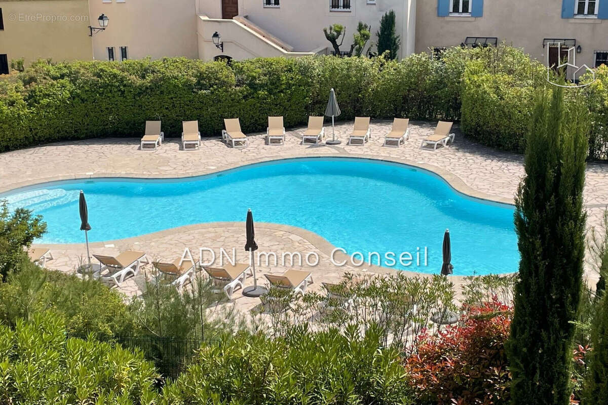 Appartement à MALLEMORT