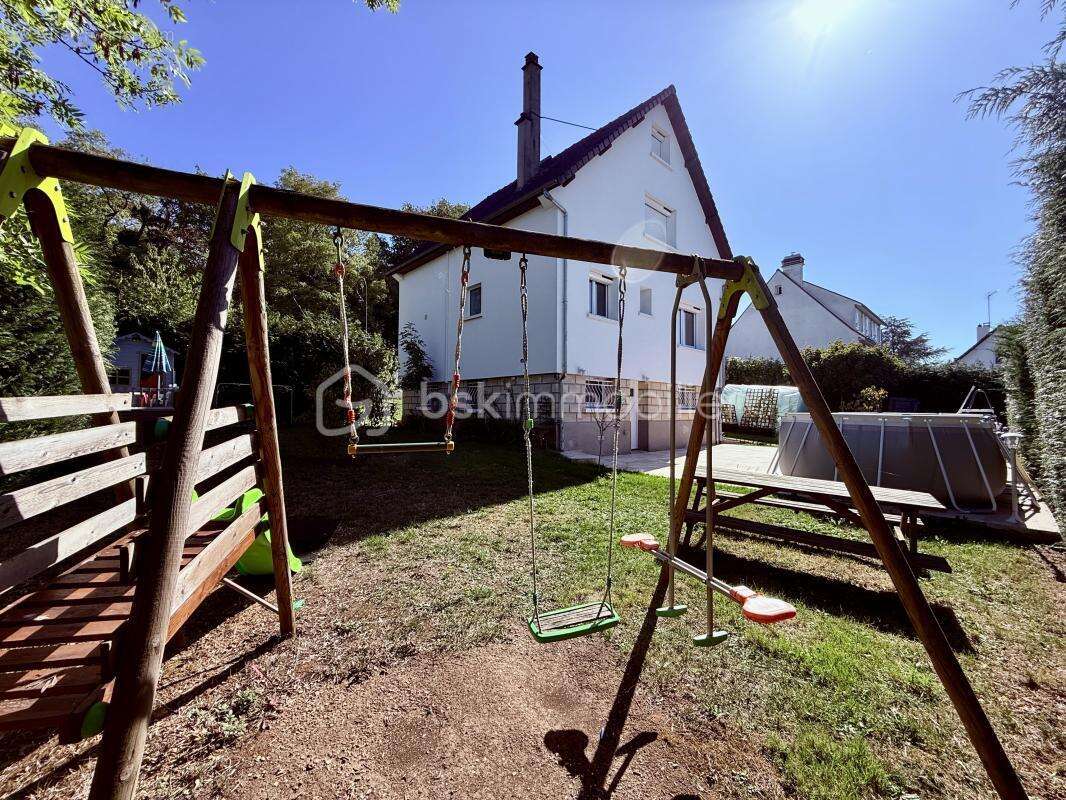 Maison à SAINT-PIERRE-DU-PERRAY
