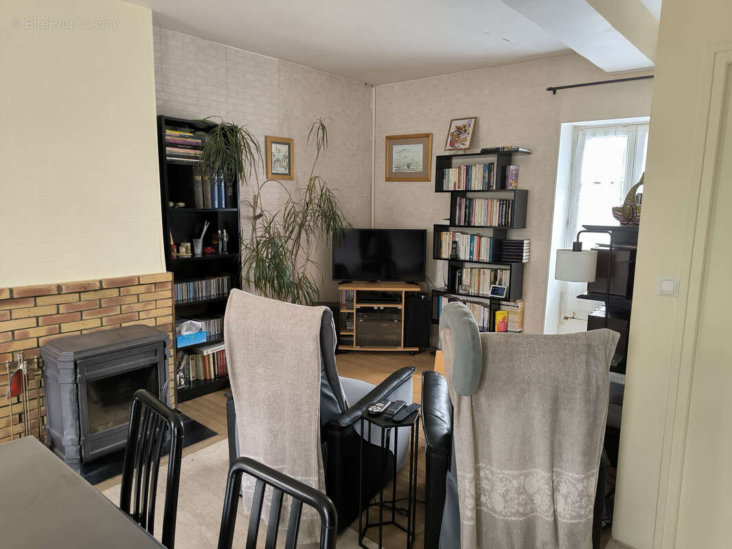 Maison à AUNAY-EN-BAZOIS