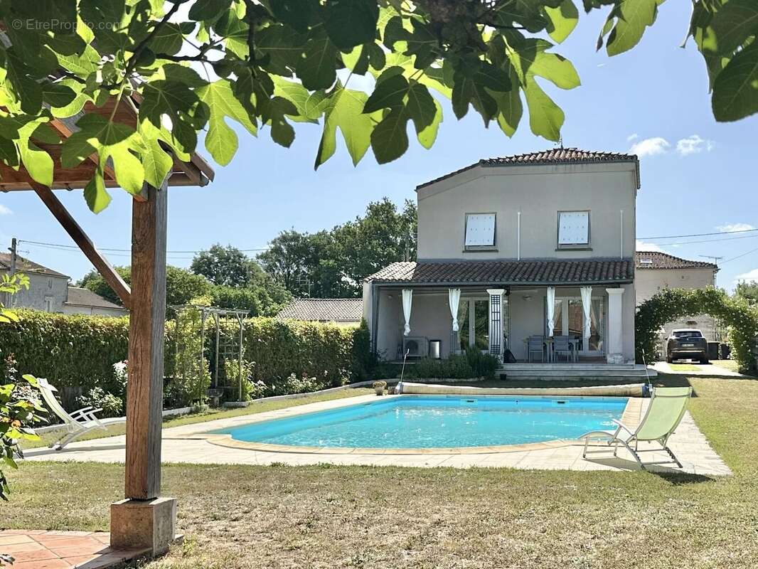 Maison à MAINE-DE-BOIXE