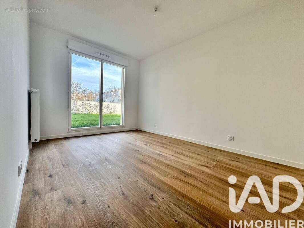 Photo 4 - Appartement à LA QUEUE-EN-BRIE