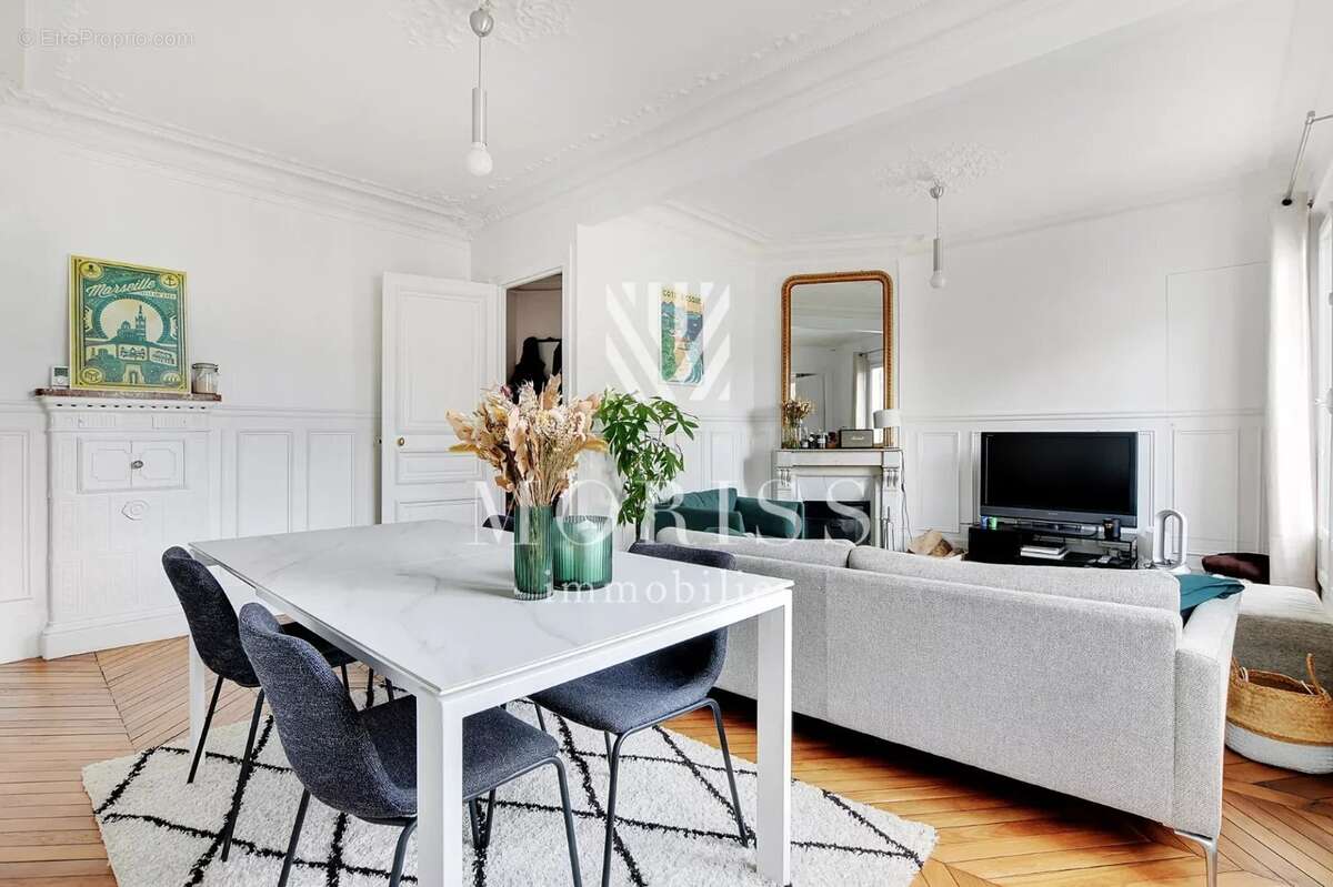 Appartement à PARIS-11E